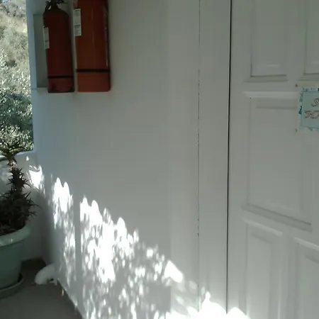 Amaranthos Skiathos View * شاطئ ميغالي أموس